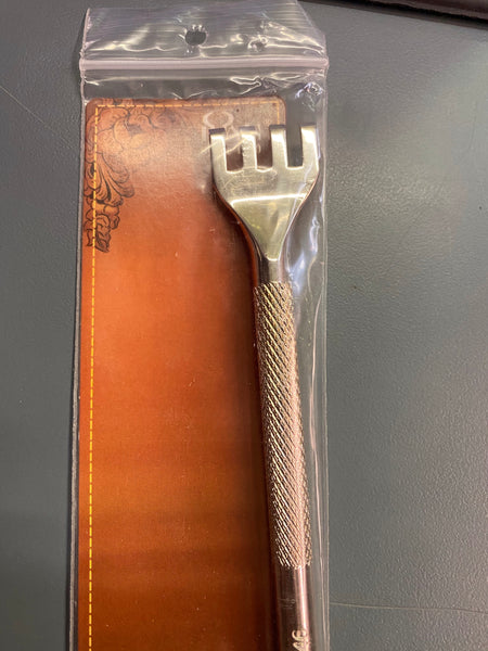 Lacing Chisel